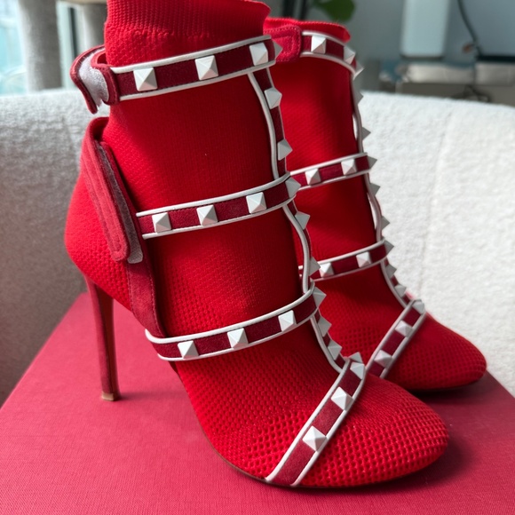 ✨ Valentino Rockstud Ankle Sock Booties — Red — Size 36 ✨ - Picture 2 of 11